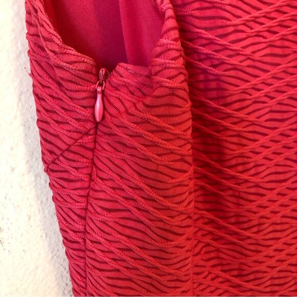 Guess Red Sleeveless A-Line Pleated Dress Women’s Size 6 Midi Minimalist Stretch - Picture 8 of 11